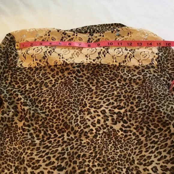 Sheer Cheetah Print With Lace Button Front Top Size M - Picture 7 of 9